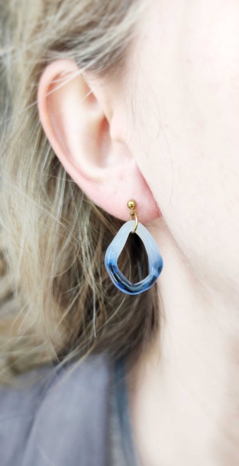 Kolczyki z niebieskim gradientem "Amorphic"